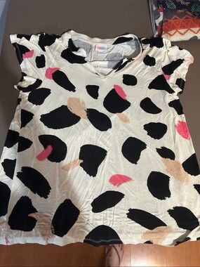 LuLaRoe Short Sleeve Tee - White with Black, Pink & Tan Spots